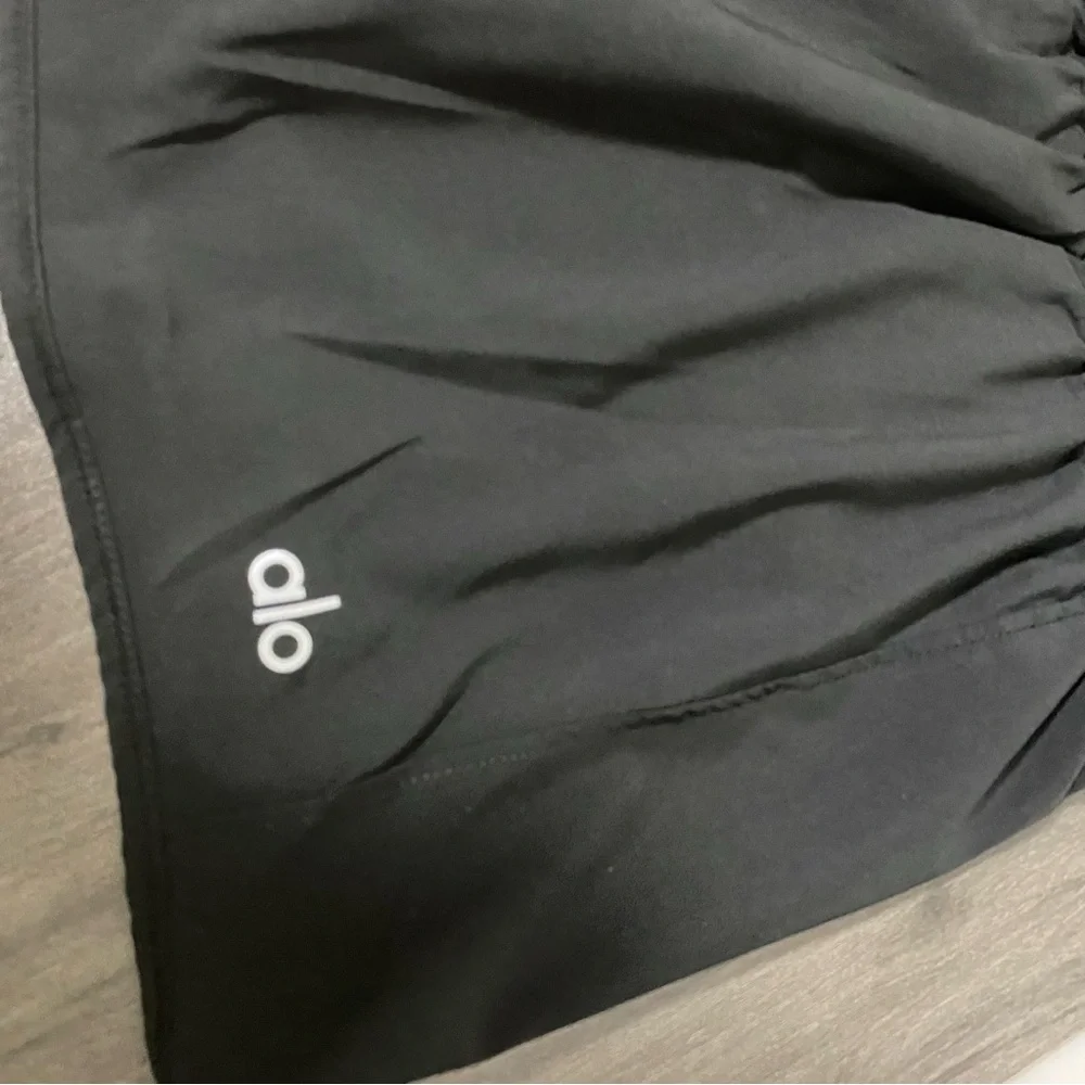 ALO Yoga Charcoal Black Skirt